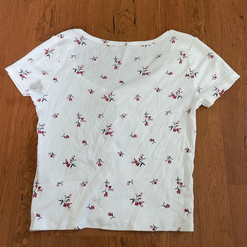 Hollister button front baby tee